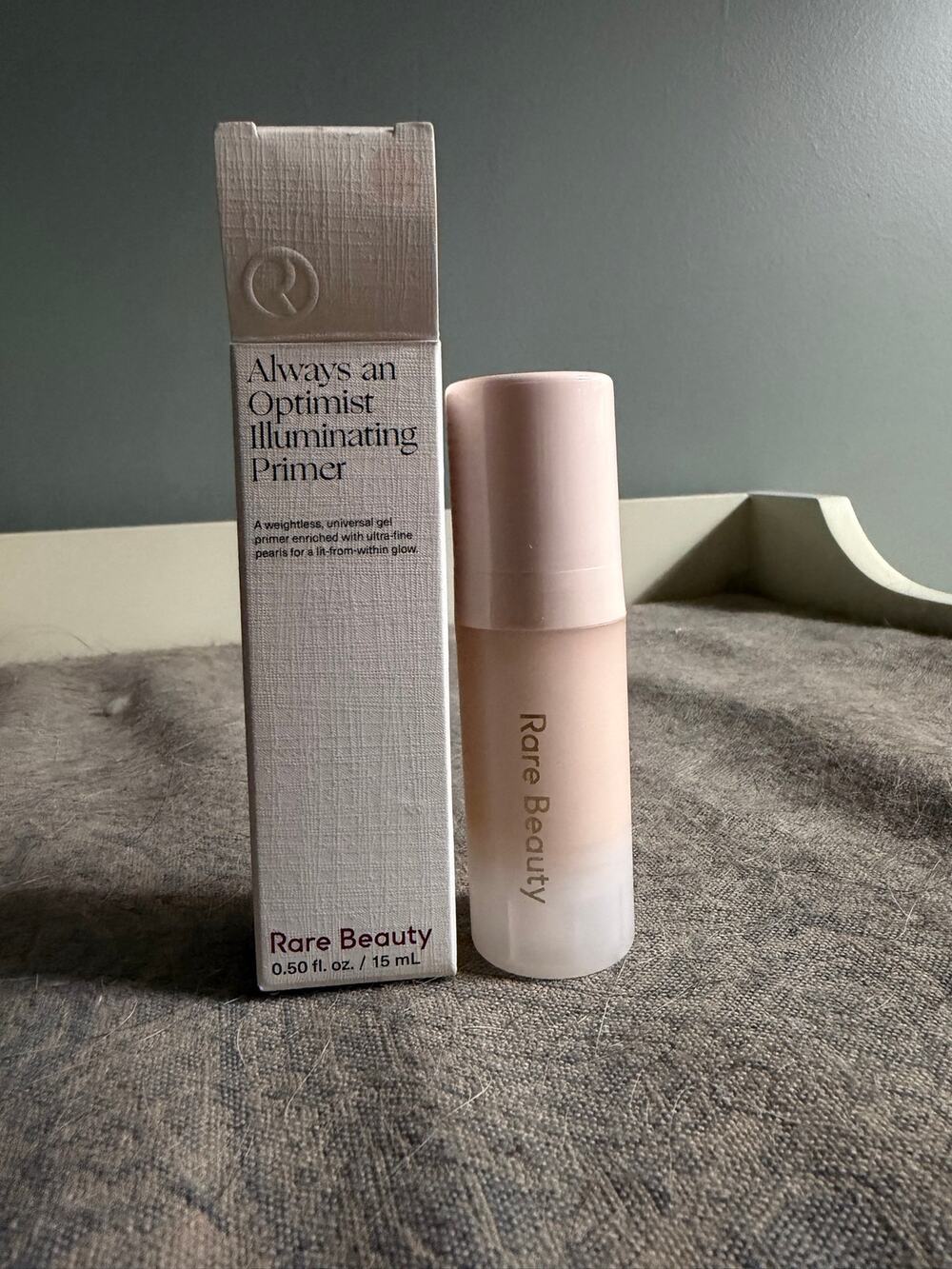 Rare Beauty Always an optimist illuminating primer